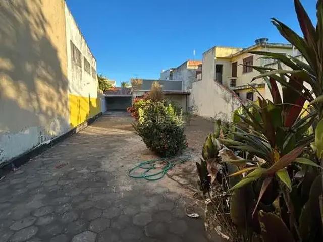 Casa / Sobrado para Locação em Campos dos Goytacazes/RJ Parque Turf Club 2 Quartos