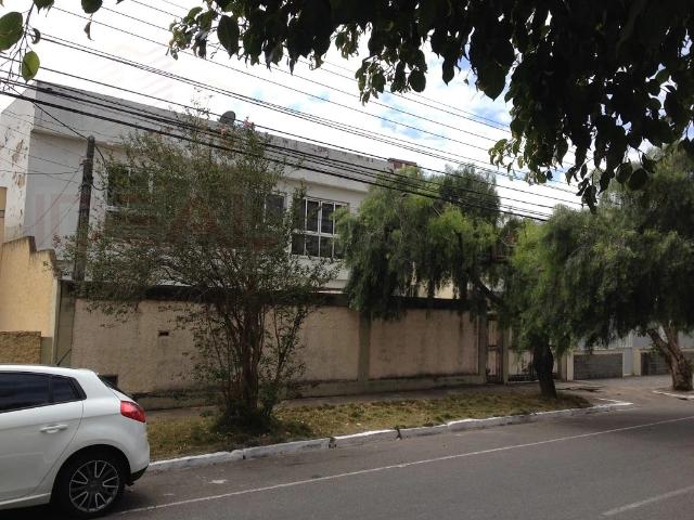 Casa / Sobrado para Locação em Campos dos Goytacazes/RJ Parque Tamandaré 5 Quartos