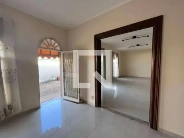 Casa / Sobrado para Locação em Campinas/SP Taquaral 4 Quartos