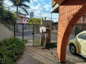 Casa / Sobrado para Locação em Campinas/SP Vila Brandina 3 Quartos