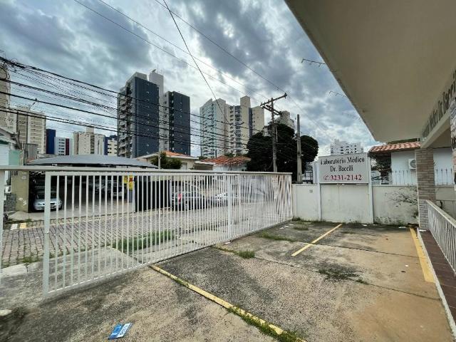 Casa / Sobrado para Locação em Campinas/SP Vila Itapura 9 Quartos