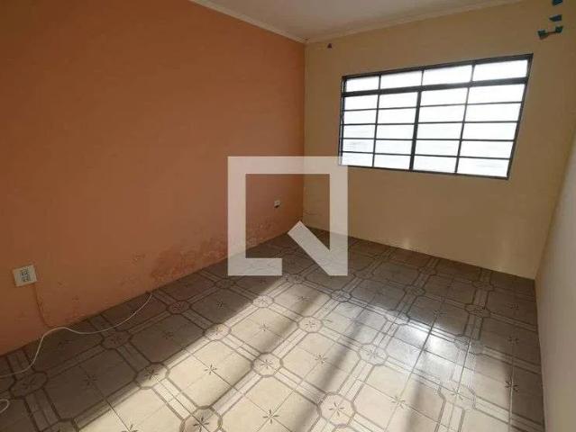 Casa / Sobrado para Locação em Campinas/SP Bosque 2 Quartos