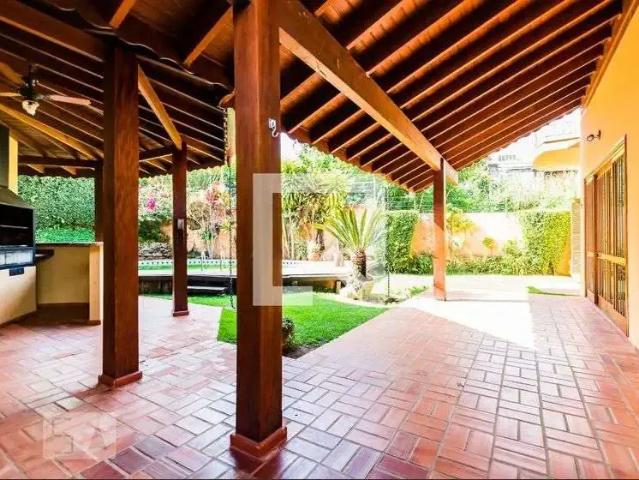 Casa / Sobrado para Locação em Campinas/SP Jardim das Palmeiras 5 Quartos