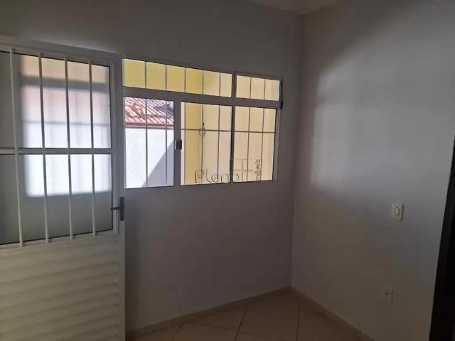 Casa / Sobrado para Locação em Campinas/SP Jardim Nova Europa 2 Quartos