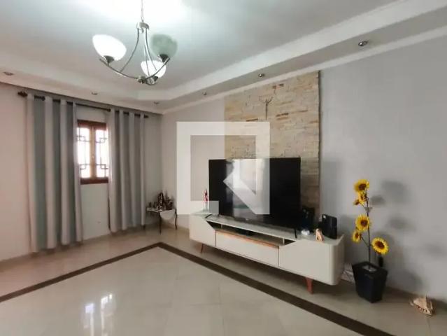 Casa / Sobrado para Locação em Campinas/SP Jardim Uruguai 3 Quartos