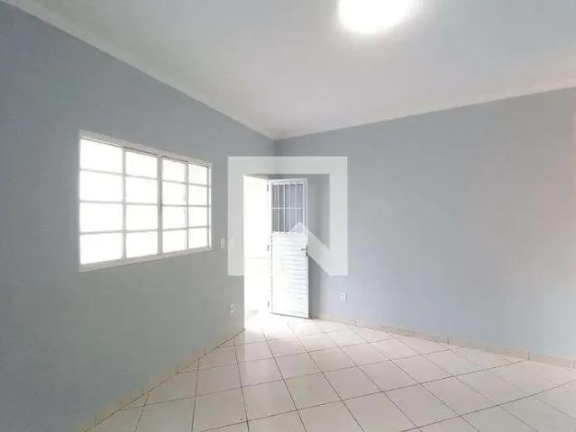 Casa / Sobrado para Locação em Campinas/SP Loteamento Parque das Águas 2 Quartos