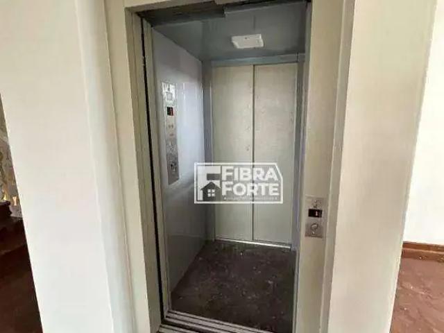Casa / Sobrado para Locação em Campinas/SP Parque Taquaral 15 Quartos