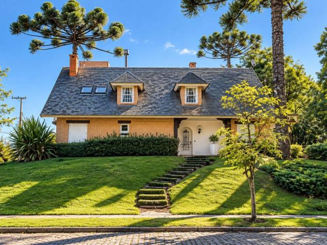 Casa / Sobrado para Locação em Canela/RS Laje de Pedra 4 Quartos