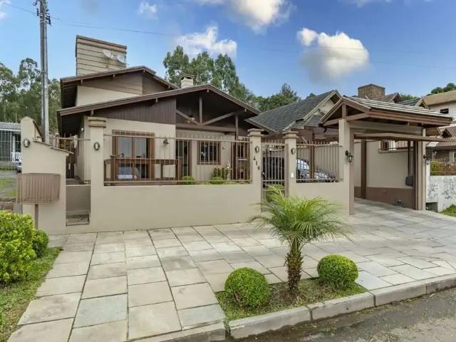 Casa / Sobrado para Locação em Canela/RS SESI 4 Quartos