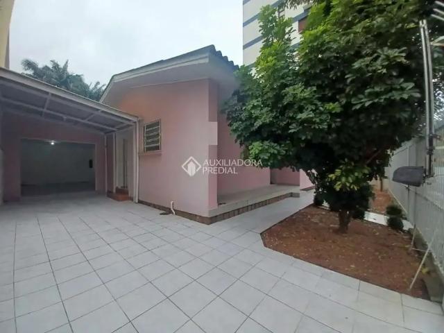 Casa / Sobrado para Locação em Canoas/RS Centro 3 Quartos