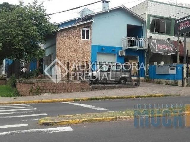 Casa / Sobrado para Locação em Canoas/RS Centro 5 Quartos