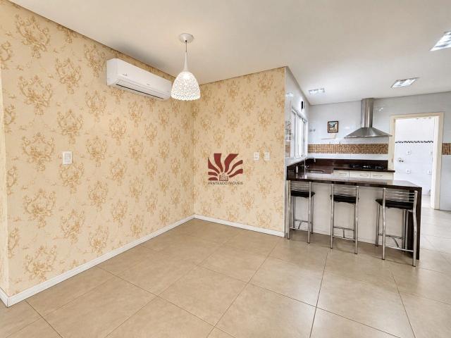 Casa / Sobrado para Locação em Canoas/RS Estância Velha 5 Quartos