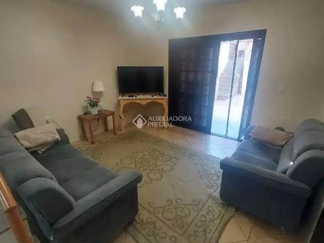 Casa / Sobrado para Locação em Canoas/RS Fátima 4 Quartos