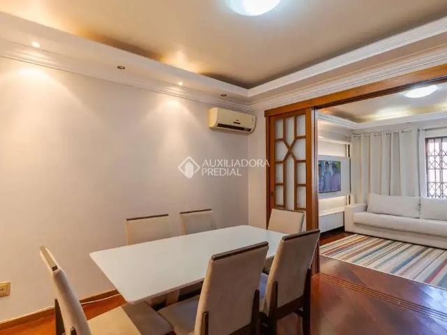 Casa / Sobrado para Locação em Canoas/RS Fátima 4 Quartos