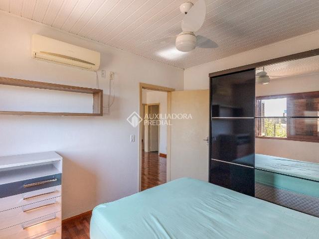 Casa / Sobrado para Locação em Canoas/RS Fátima 4 Quartos