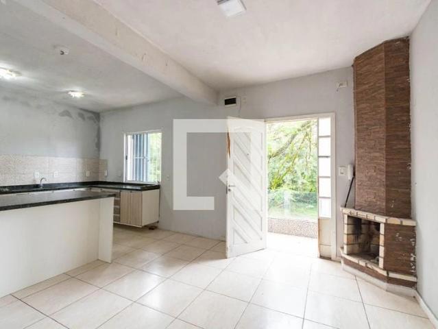 Casa / Sobrado para Locação em Canoas/RS Harmonia 2 Quartos