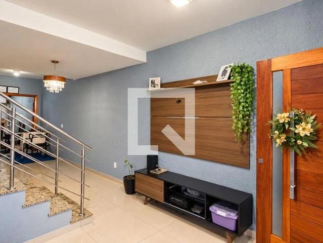 Casa / Sobrado para Locação em Canoas/RS Harmonia 2 Quartos