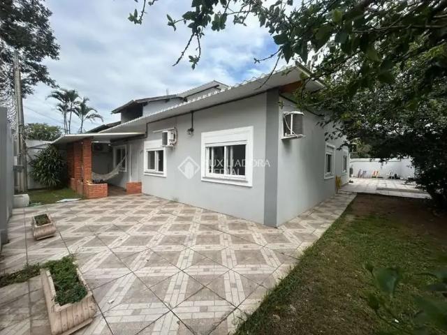 Casa / Sobrado para Locação em Canoas/RS Harmonia 4 Quartos