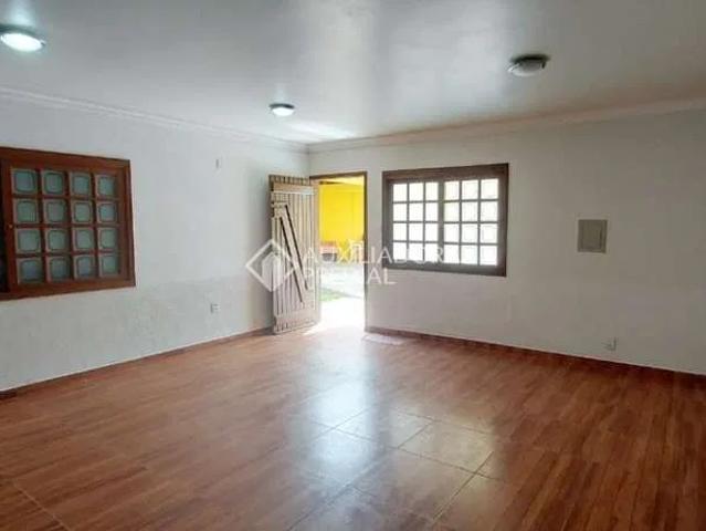 Casa / Sobrado para Locação em Canoas/RS Harmonia 5 Quartos