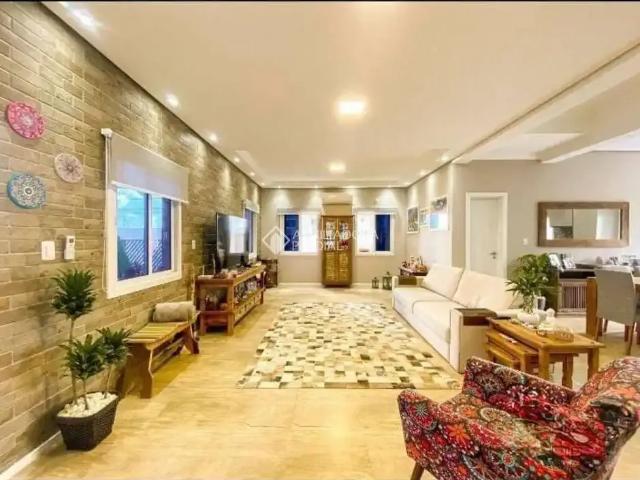 Casa / Sobrado para Locação em Canoas/RS Igara 3 Quartos