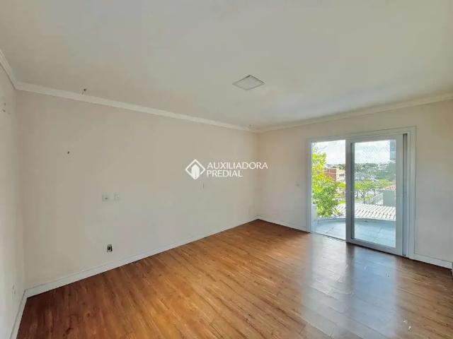 Casa / Sobrado para Locação em Canoas/RS Igara 3 Quartos