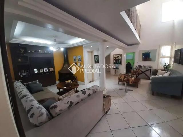 Casa / Sobrado para Locação em Canoas/RS Igara 3 Quartos