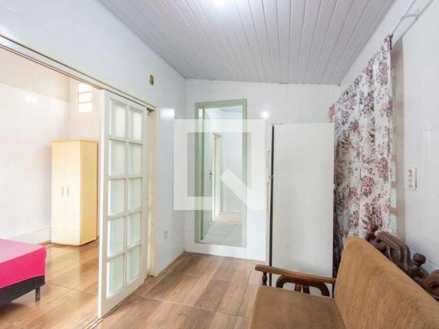 Casa / Sobrado para Locação em Canoas/RS Igara 1 Quartos