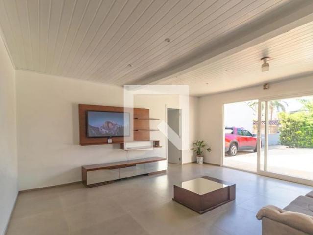 Casa / Sobrado para Locação em Canoas/RS Igara 4 Quartos