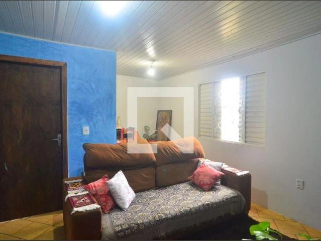 Casa / Sobrado para Locação em Canoas/RS Olaria 2 Quartos