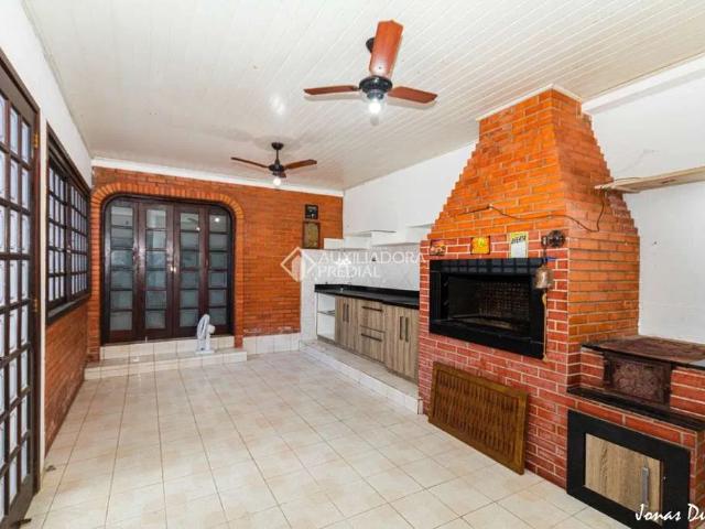 Casa / Sobrado para Locação em Canoas/RS Olaria 3 Quartos