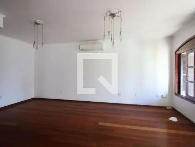 Casa / Sobrado para Locação em Canoas/RS Marechal Rondon 5 Quartos