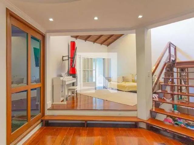 Casa / Sobrado para Locação em Canoas/RS Marechal Rondon 5 Quartos