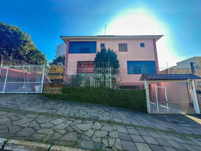 Casa / Sobrado para Locação em Canoas/RS Marechal Rondon 5 Quartos