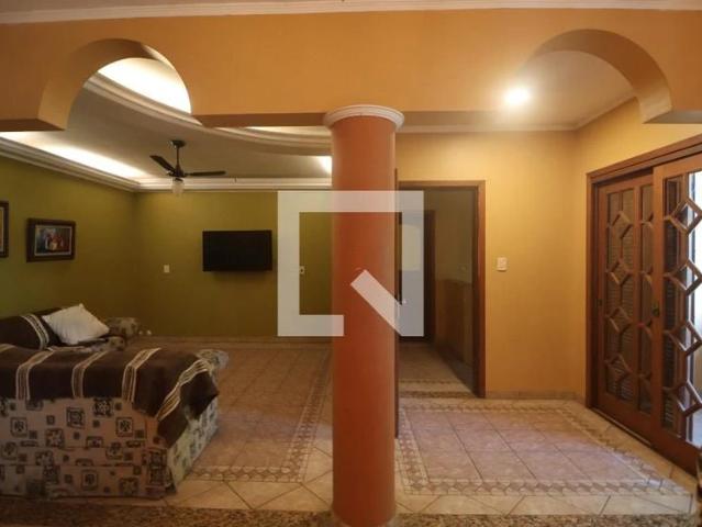 Casa / Sobrado para Locação em Canoas/RS Nossa Senhora das Graças 5 Quartos