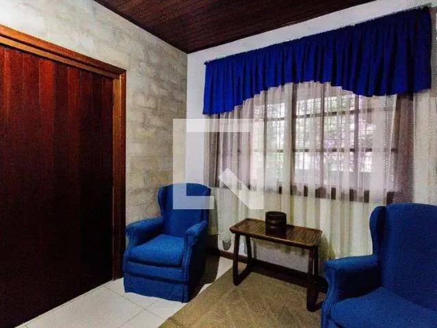 Casa / Sobrado para Locação em Canoas/RS Nossa Senhora das Graças 6 Quartos