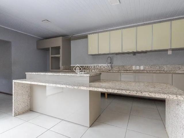 Casa / Sobrado para Locação em Canoas/RS Niterói 3 Quartos