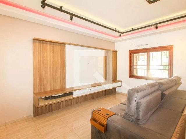 Casa / Sobrado para Locação em Canoas/RS São José 3 Quartos