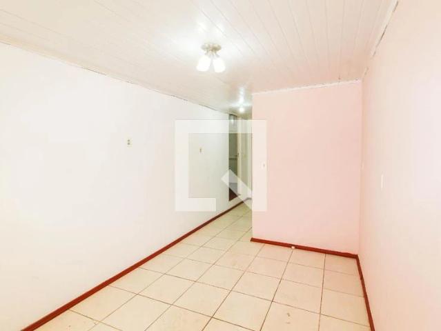 Casa / Sobrado para Locação em Canoas/RS São José 2 Quartos