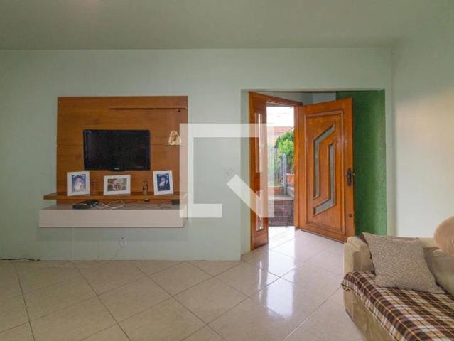 Casa / Sobrado para Locação em Canoas/RS São José 4 Quartos