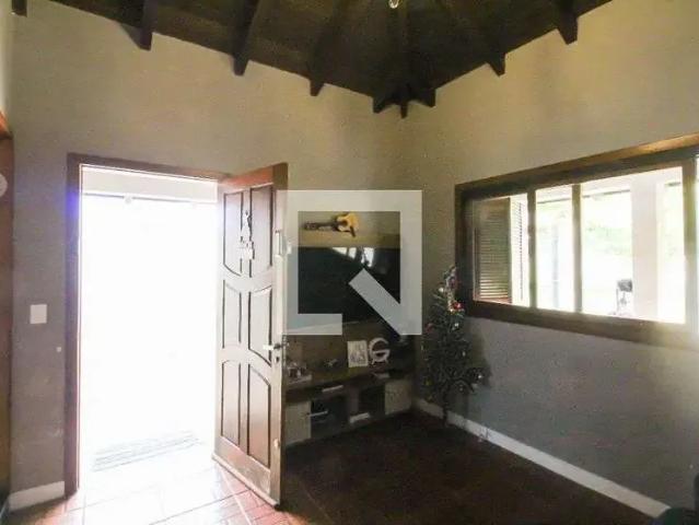 Casa / Sobrado para Locação em Canoas/RS Rio Branco 4 Quartos