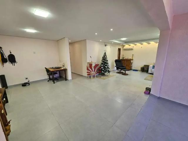 Casa / Sobrado para Locação em Canoas/RS Rio Branco 5 Quartos