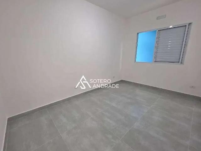Casa / Sobrado para Locação em Caraguatatuba/SP Massaguaçu 2 Quartos