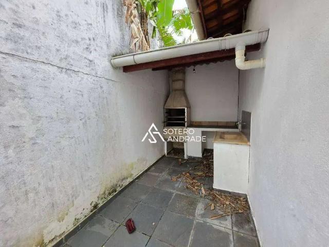 Casa / Sobrado para Locação em Caraguatatuba/SP Massaguaçu 2 Quartos