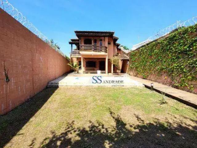 Casa / Sobrado para Locação em Caraguatatuba/SP Massaguaçu 4 Quartos