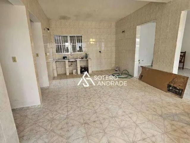 Casa / Sobrado para Locação em Caraguatatuba/SP Massaguaçu 4 Quartos