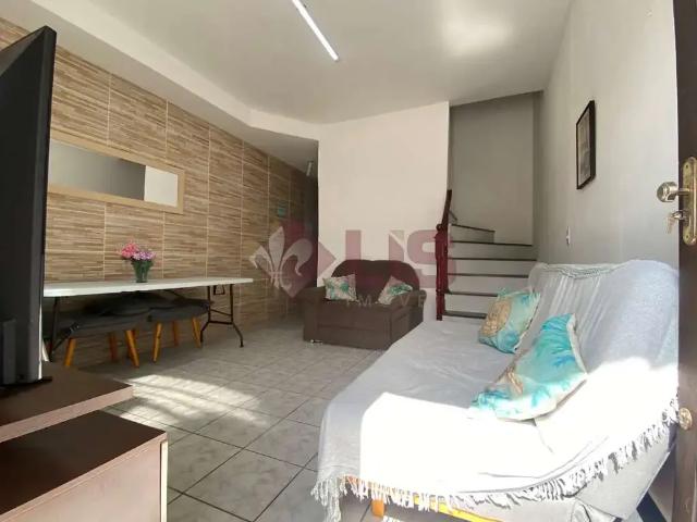 Casa / Sobrado para Locação em Caraguatatuba/SP Martim de Sá 2 Quartos