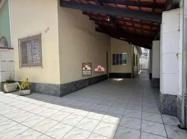 Casa / Sobrado para Locação em Caraguatatuba/SP Centro 3 Quartos