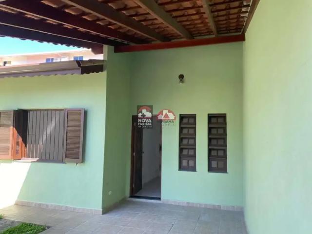 Casa / Sobrado para Locação em Caraguatatuba/SP Centro 3 Quartos