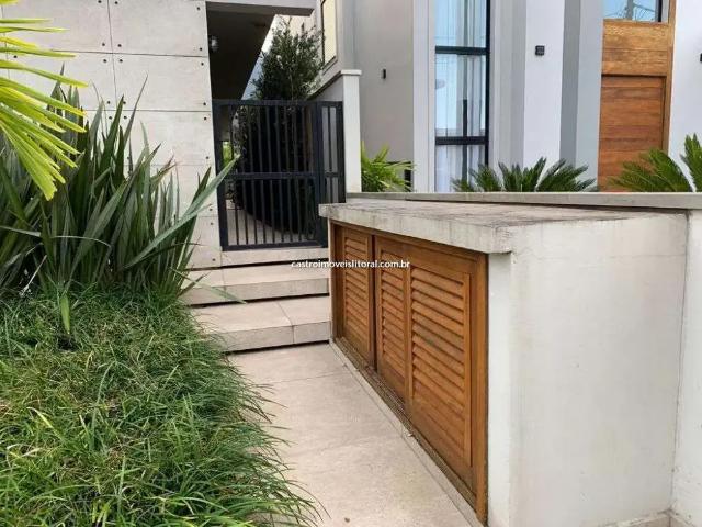 Casa / Sobrado para Locação em Caraguatatuba/SP Costa Nova 4 Quartos