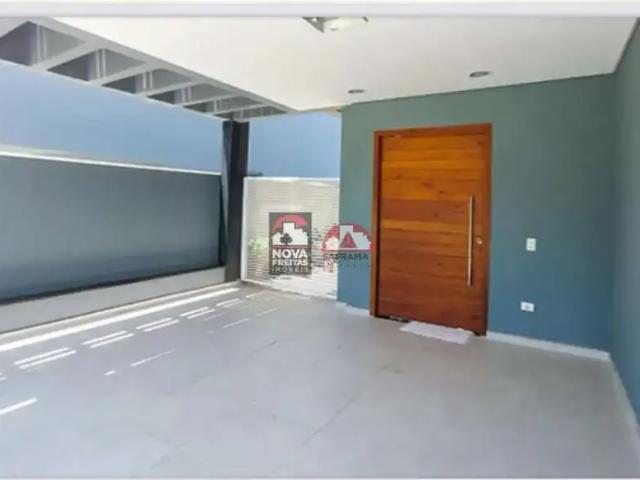 Casa / Sobrado para Locação em Caraguatatuba/SP Costa Nova 4 Quartos